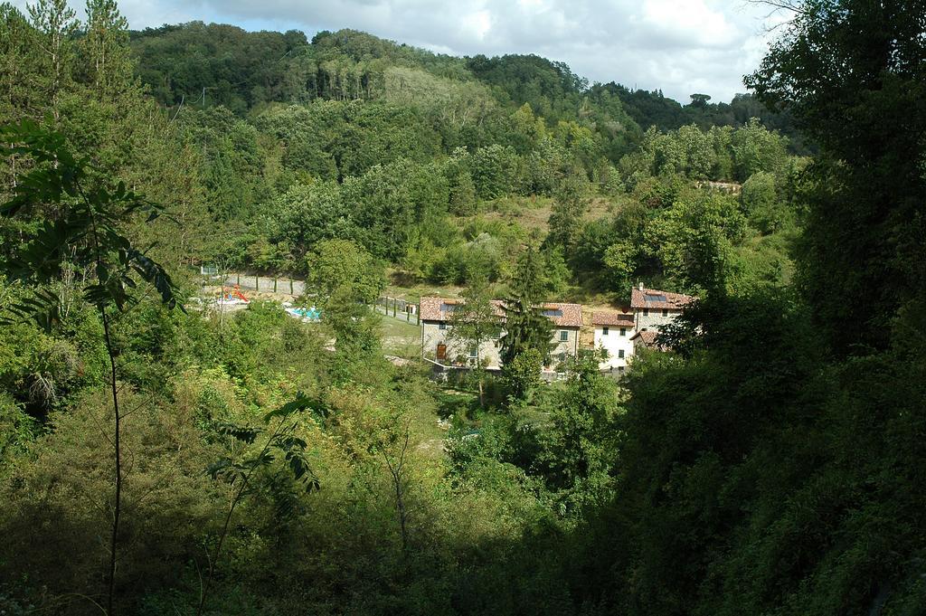 Ponte Del Vegnuti Affittacamere Fivizzano Esterno foto